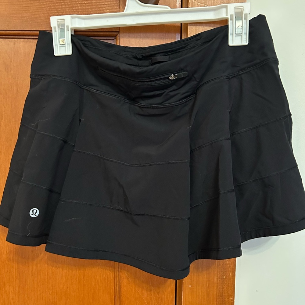 Lululemon pace rival skort
